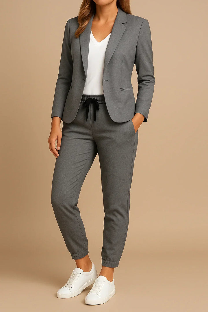 Julia | Elegant Women's Suit
