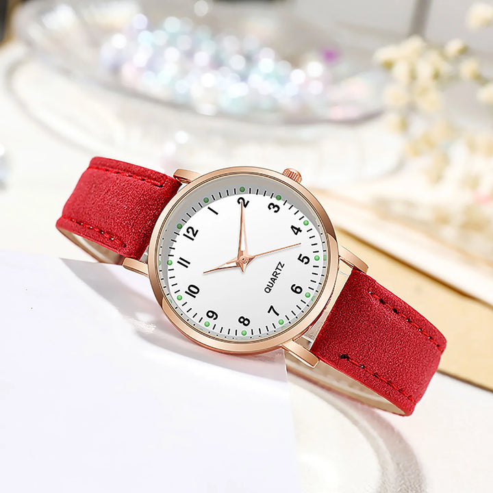Fashion watch with glow-in-dark dial