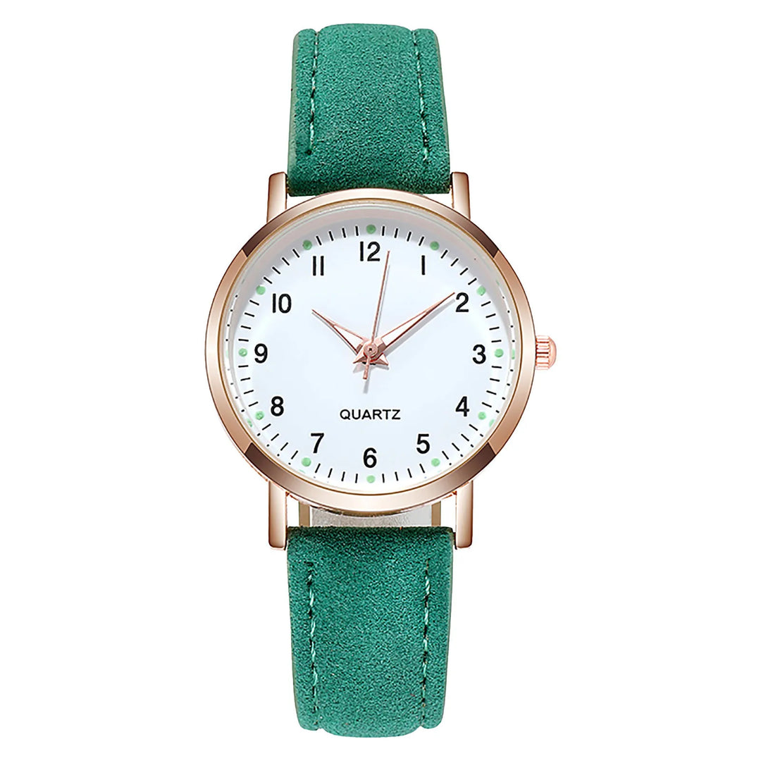 Fashion watch with glow-in-dark dial