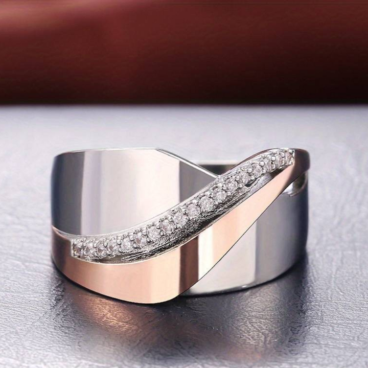 VINTAGE ROSE GOLD & SILVER ZIRCONIA RING